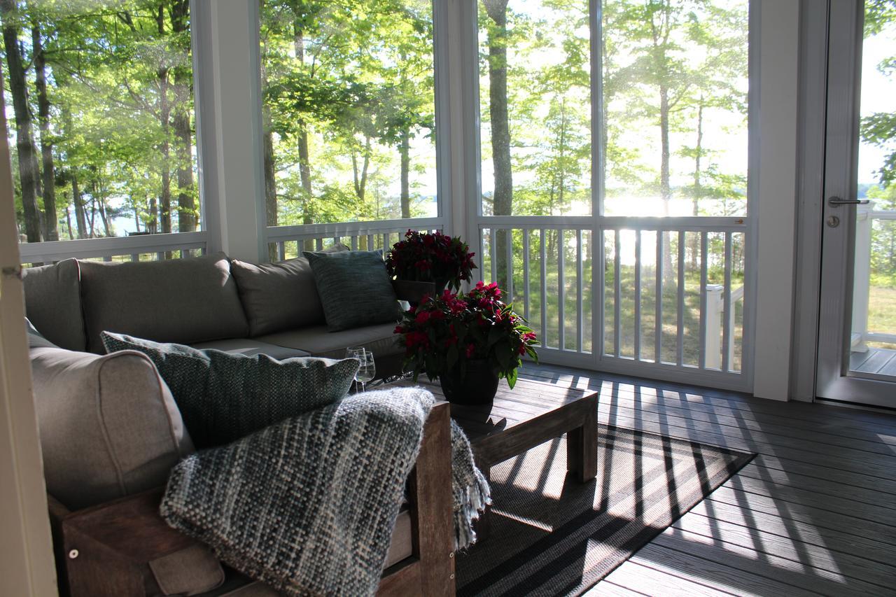 Sandbanks Summer Village Cottages Cherry Valley 외부 사진